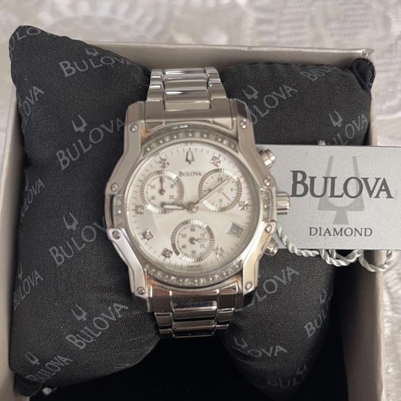 Bulova diamond quartz watch main image 5